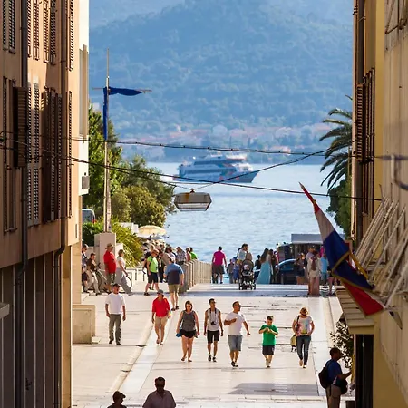Kiko Luxury Living Ζαντάρ