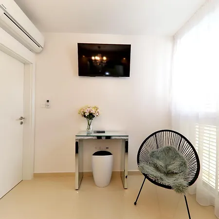 Kiko Luxury Living Ζαντάρ
