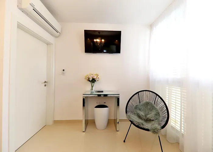 Kiko Luxury Living Ζαντάρ