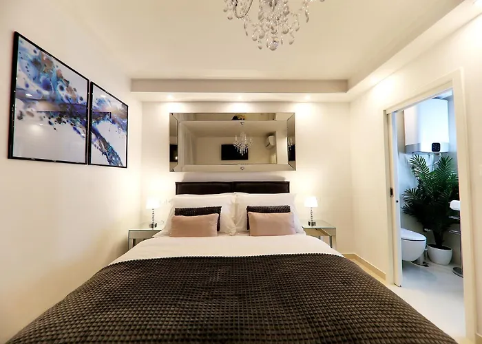 Πανσιόν Kiko Luxury Living