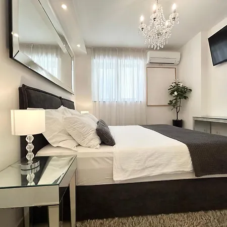 Kiko Luxury Living 4*